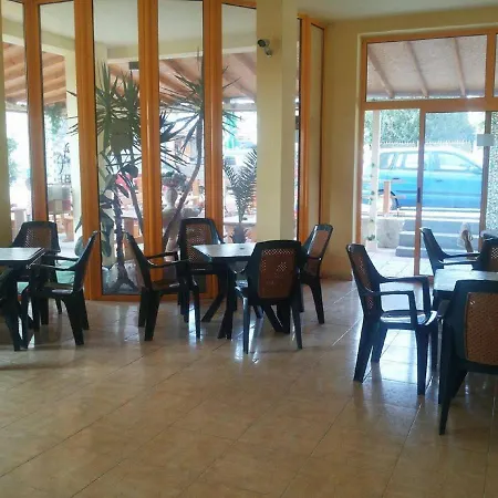 호텔 Family Meteora 프리모르스코